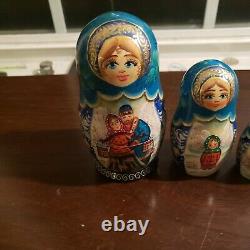 Russian Christmas Nesting Doll 5 pieces. 5 Original, Signed by Artist