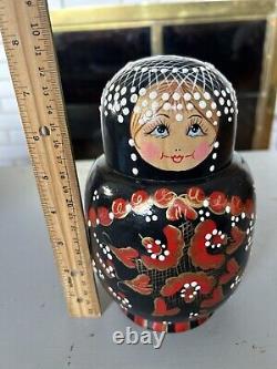Russian Hand Painted Matryoshka Nesting Dolls 12 Pieces Red/Black
