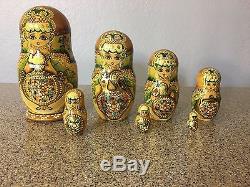 Russian Hand Painted Nesting Dolls 7pc Beautiful