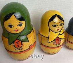 Russian Matpewka Matryoshka Wooden Nesting Dolls Hand Painted 12 Pcs Moscow USSR