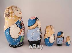 Russian Matryoshka Babushka Wooden Nesting Stacking Doll Kids With Toys 5 pcs