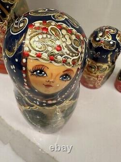 Russian Matryoshka Nesting Doll Hand Painted 5 Piece Wooden Collection