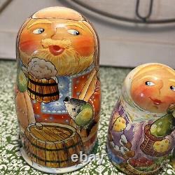 Russian Matryoshka Nesting Dolls Russian Winter 5 Piece Signed