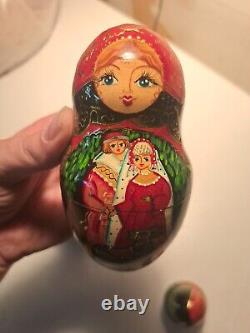Russian Nesting Doll Vintage Antique Rare Beautiful 5dolls 9pieces. Hand Painted