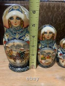Russian Nesting Dolls 5 Pieces Hand Painted