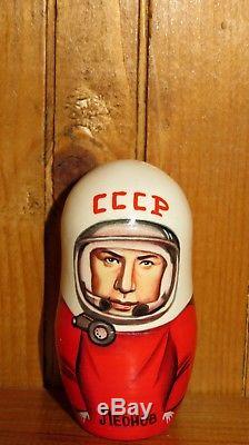 Russian Nesting dolls Matryoshka SPACE Gagarin Titov Leonov Belka USSR cosmonaut