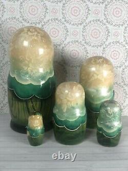 Russian doll Nesting dolls Set of 5 Matryoshka toy soldier and bear