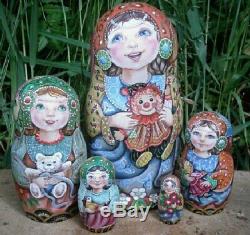 Russian matryoshka doll nesting babushka beauty girls handmade exclusive