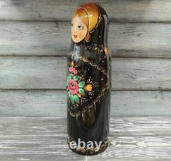 Russian nesting doll Case, Damask under a bottle of Vodka. Black color