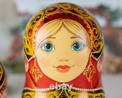 Russian nesting dolls Matryoshka dolls with Saint-Petersburg Russian dolls