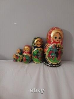 Russian nesting dolls vintage 7 Inch