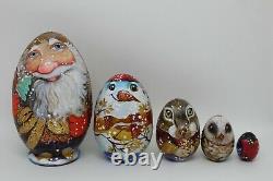 Santa Claus Christmas nesting doll matryoshka 5.5 tall 5 in 1 Russian doll #01