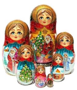 Santa Workshop 7 PC Babushka Russian Christmas Gift Wooden Stacking Nesting Doll
