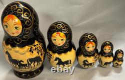 Set of 5 Vintage Russian Hand Painted Matryoshka Nesting Dolls Signed by Artist Set of 5 Vintage Russian Hand Painted Matryoshka Nesting Dolls Signed by Artist