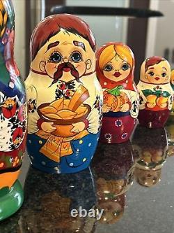 Set of 7 Russian Family Nesting Dolls Matryoshka Stacking Signed