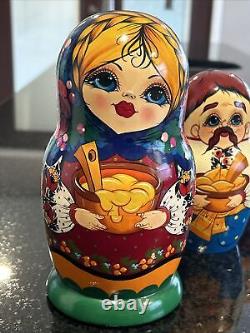 Set of 7 Russian Family Nesting Dolls Matryoshka Stacking Signed