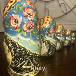 Signed Handmade Matryoshka Santa Winter Wonderland Nesting Doll 5 Pce