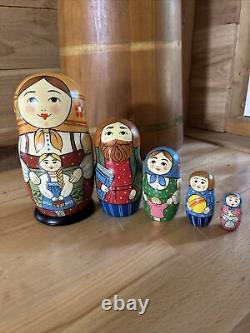 Traditional Matryoshka Happy Family Nesting Dolls Russian Hand Painted 5 Signed