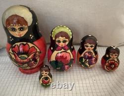 VTG Hand painted Authentic Ukrainian nesting dolls Set Of 5 Made In Ukraine Read