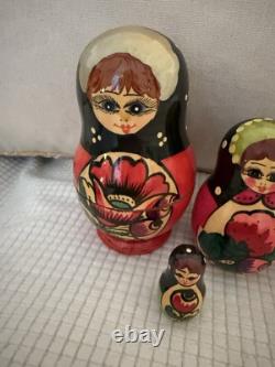 VTG Hand painted Authentic Ukrainian nesting dolls Set Of 5 Made In Ukraine Read
