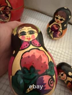 VTG Hand painted Authentic Ukrainian nesting dolls Set Of 5 Made In Ukraine Read