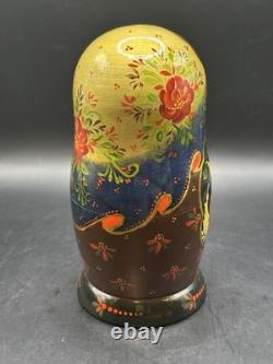 VTG Russian Matryoshka Nesting Dolls 8 Hand Painted 7 Pieces Signed by Artist