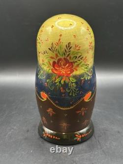 VTG Russian Matryoshka Nesting Dolls 8 Hand Painted 7 Pieces Signed by Artist