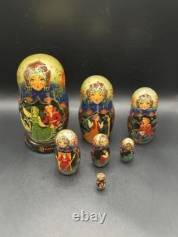 VTG Russian Matryoshka Nesting Dolls 8 Hand Painted 7 Pieces Signed by Artist