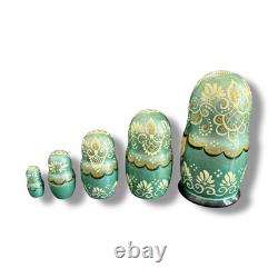 VTG Russian Nesting Doll Matryoshka 7.25 Wooden Stacking Set 5 Rare Wood Art