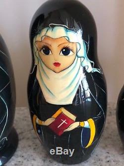Vintage 1993 Hand Painted Russian Nesting Dolls Zagorsk Signed 5 Praying Nuns
