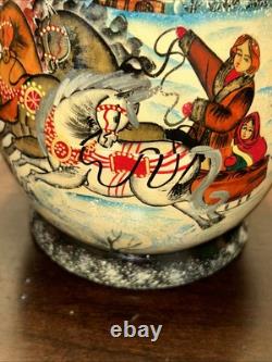 Vintage Exquisite Winter Scene Matryoshka Ornament Nesting Doll