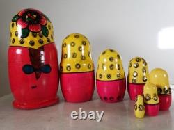 Vintage Handmade 7 Pieces Traditional Russian Nesting Dolls