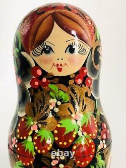 Vintage Handpainted Russian Wooden Matryoshka Stacking Nesting Dolls Set of 5