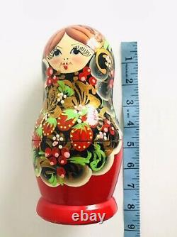 Vintage Handpainted Russian Wooden Matryoshka Stacking Nesting Dolls Set of 5
