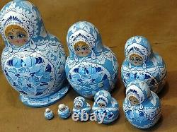 Vintage Matryoshka Russian Signed Babushka Nesting Dolls 8 pcs 7 Tall