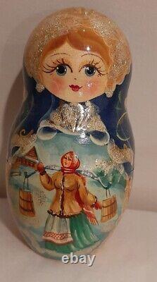Vintage Russian Nesting Dolls Handpainted Set Of 5