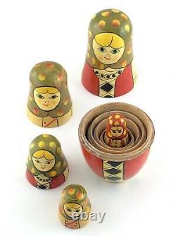 Vintage Russian Nesting Dolls Set Of 5 Hand Decorated And Varnish L711