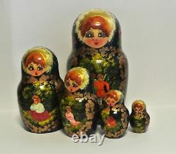 Vintage Russian Sergiev Posad Matryoshka Nesting Dolls Hand Painted Signed 1998