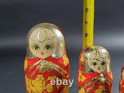 Vintage Traditional Russian Matryoshka Nesting Dolls Set Of 5