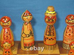 Vintage USSR Russian Nesting Doll Wooden Chess Set 3-1/8 King 12-5/8 Board