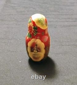 Vtg Beautiful Hand Painted SIGNED Russian Matryoshka Wooden Nesting Doll WINTER