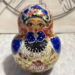 Vtg Russian Hand Painted Matryoshka 10 PCE Nesting Doll 7 Multi-color Signed