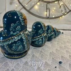 Vtg Russian Matryoshka 5 Nesting Dolls 10 Piece Signed Peacock Blue and Gold